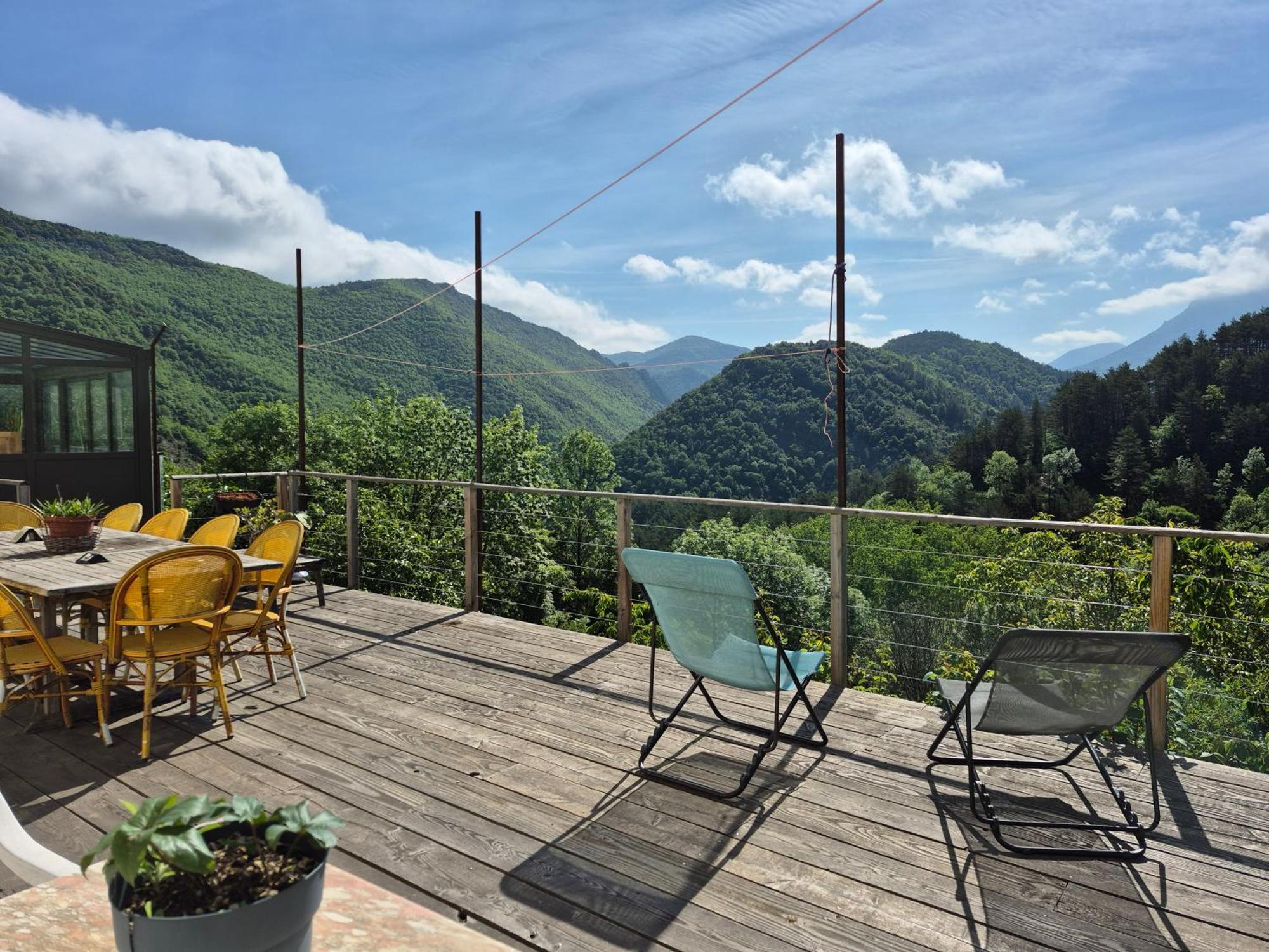 Grande Terrasse Avec Vue Entre Mediterranee Et Pays Cathare Cailla Exterior foto